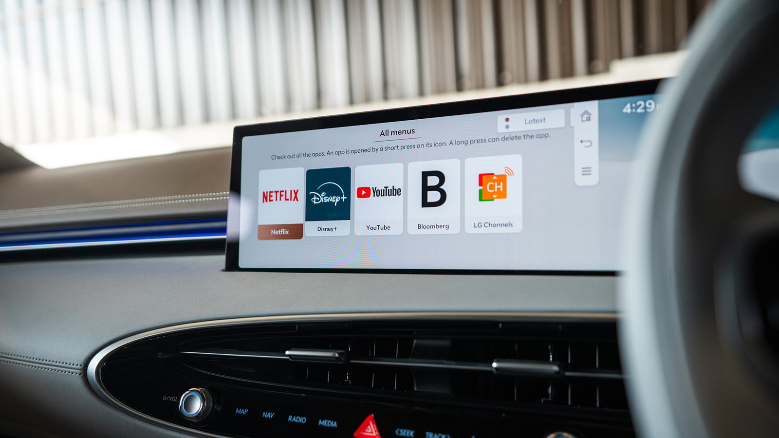 Genesis GV70 Electrified, infotainment